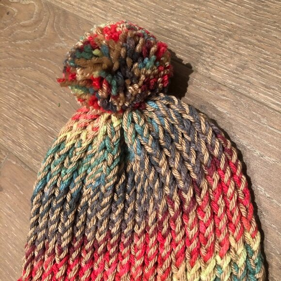 Hand Crafted Multi-Colored Knit Toque with Pom-Pom Pink/Green/Tan/Purple/Grey OS - Picture 3 of 4